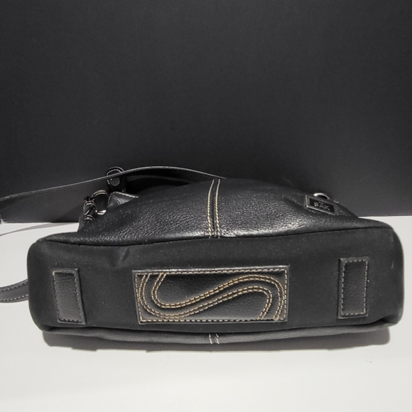The Sak Black Shoulder Bag - Picture 4 of 9
